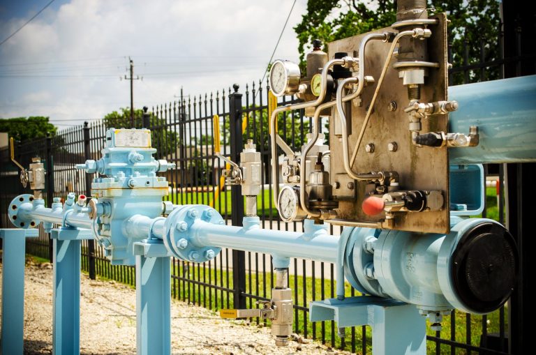 Blue meter run with regulator and instrumentation